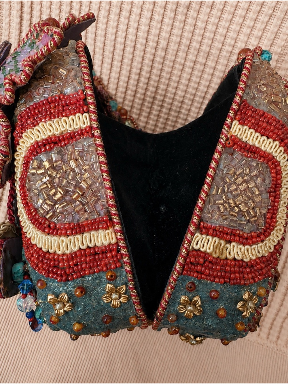 Mary Frances Multicolor Beaded Floral Crossbody with Sculptural Flower Detail - Picture 4 of 10